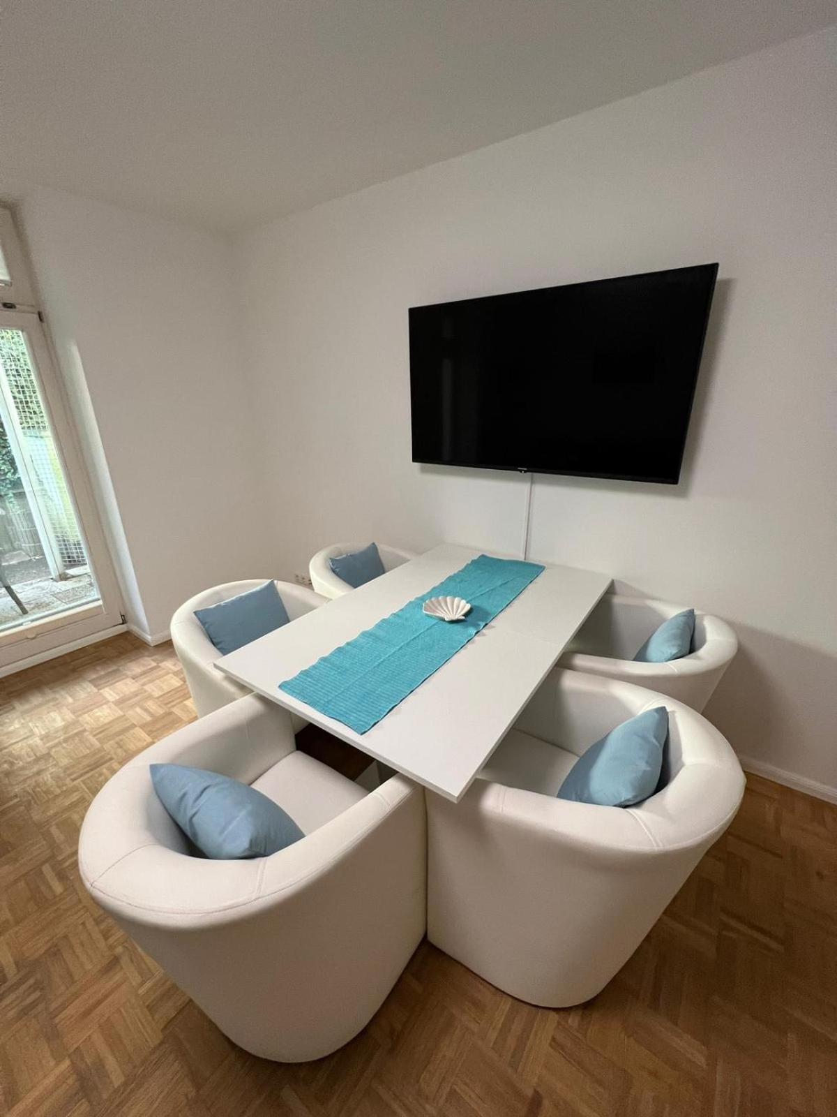 Apartment Bernstein Ruhig, Familienfreundlich Mit Garten Rostock Exterior photo